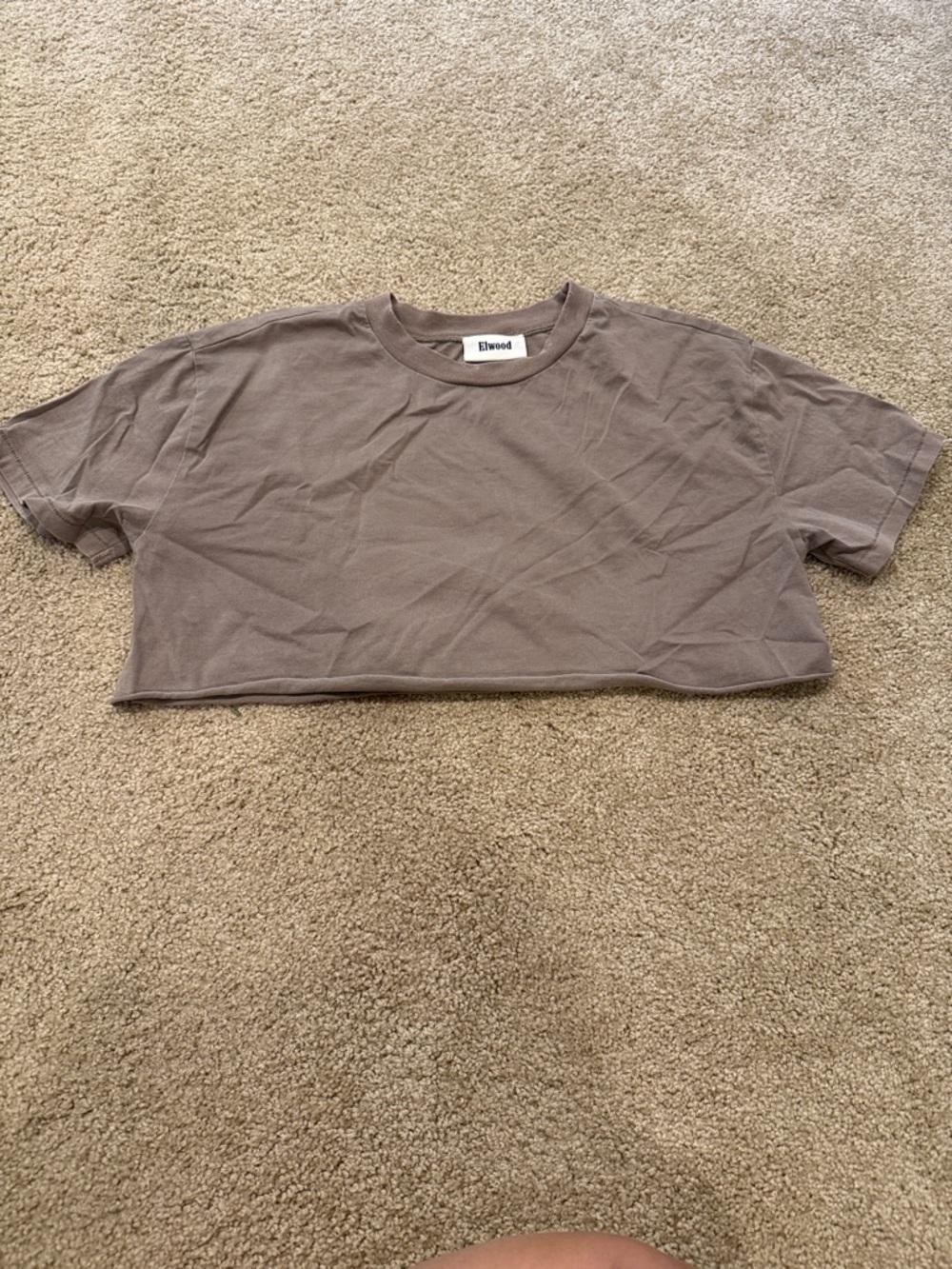 Elwood Women's Taupe Cropped T-Shirt